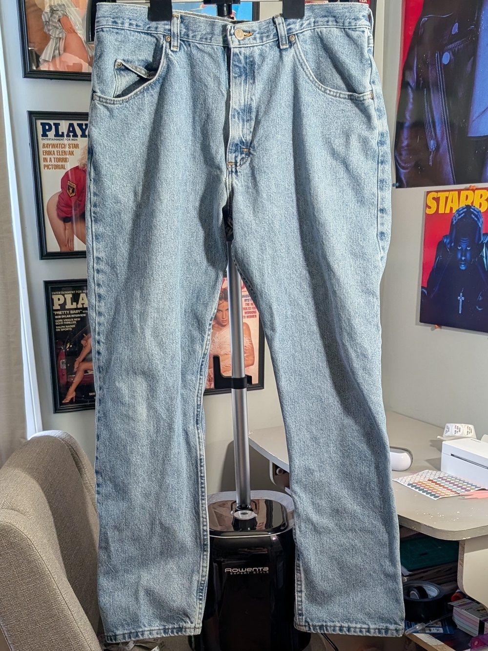 Wrangler Light Blue Men's Relaxed Jeans